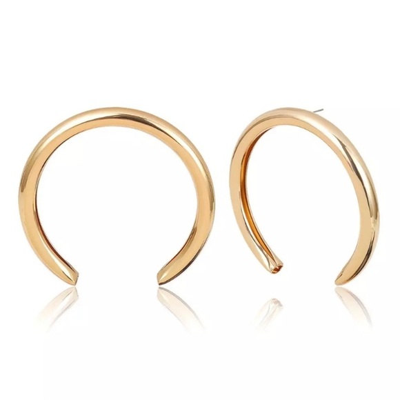 Mega large gold crescent 🌙 moon hoop earrings - Picture 5 of 8